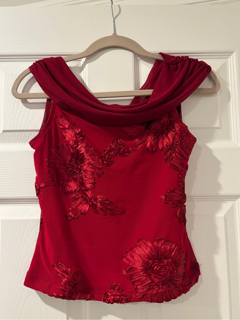 SHEIN Red Floral Embroidered Cowl Neck Crop Top
